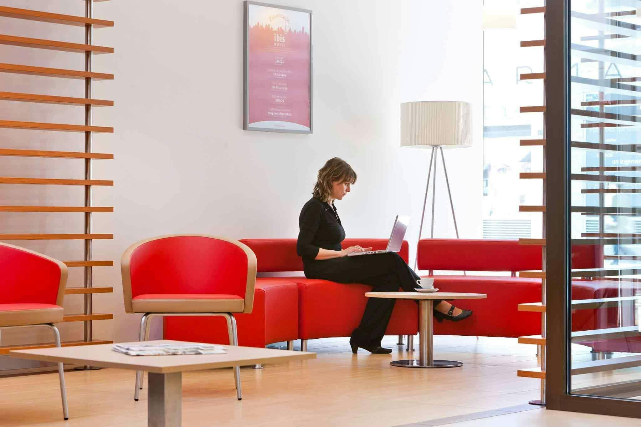 Hotel Ibis Delémont Delsberg photo 1