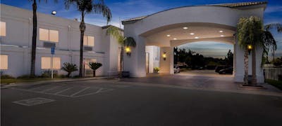 Hourglass Hotel Trademark Coll