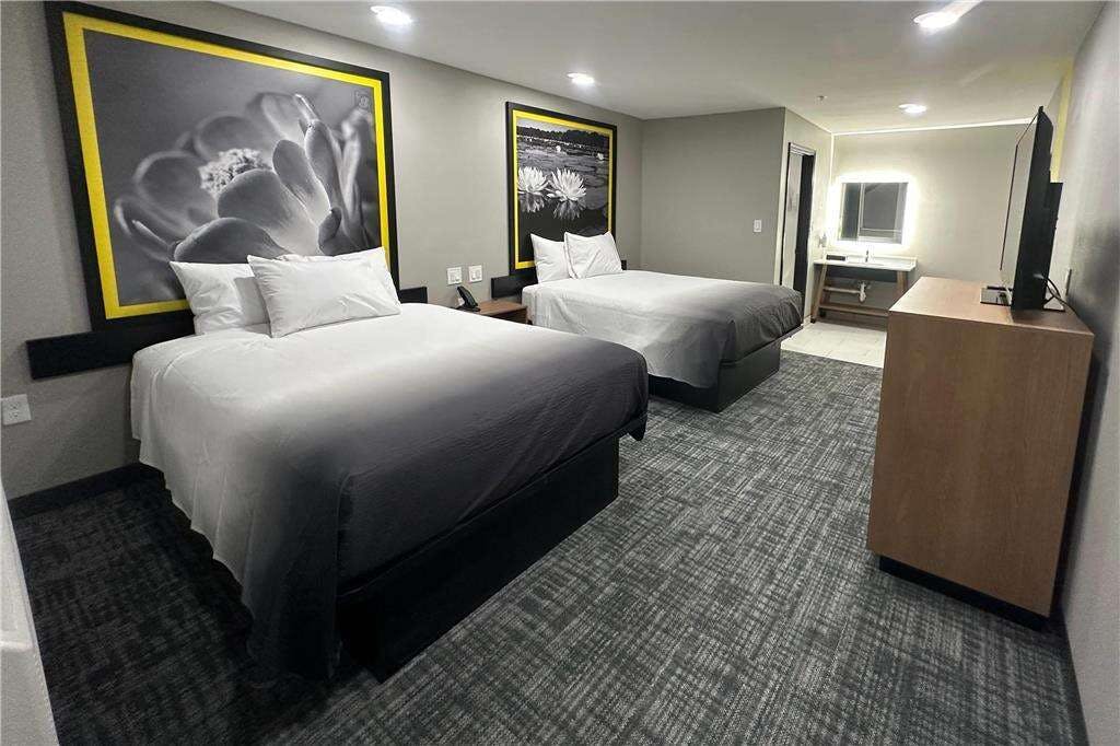 Hotel Super 8 Lubbock Airport photo 1