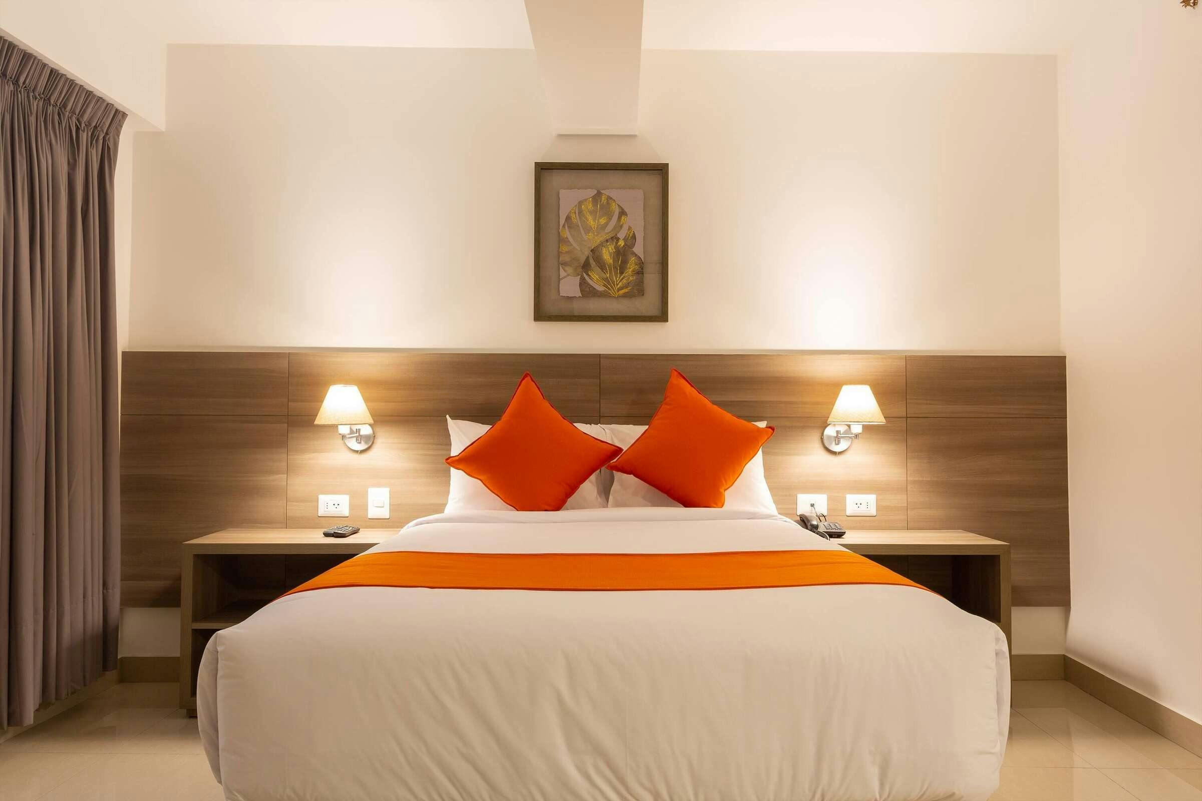 Hotel Howard Johnson Lima Miraflores photo 5