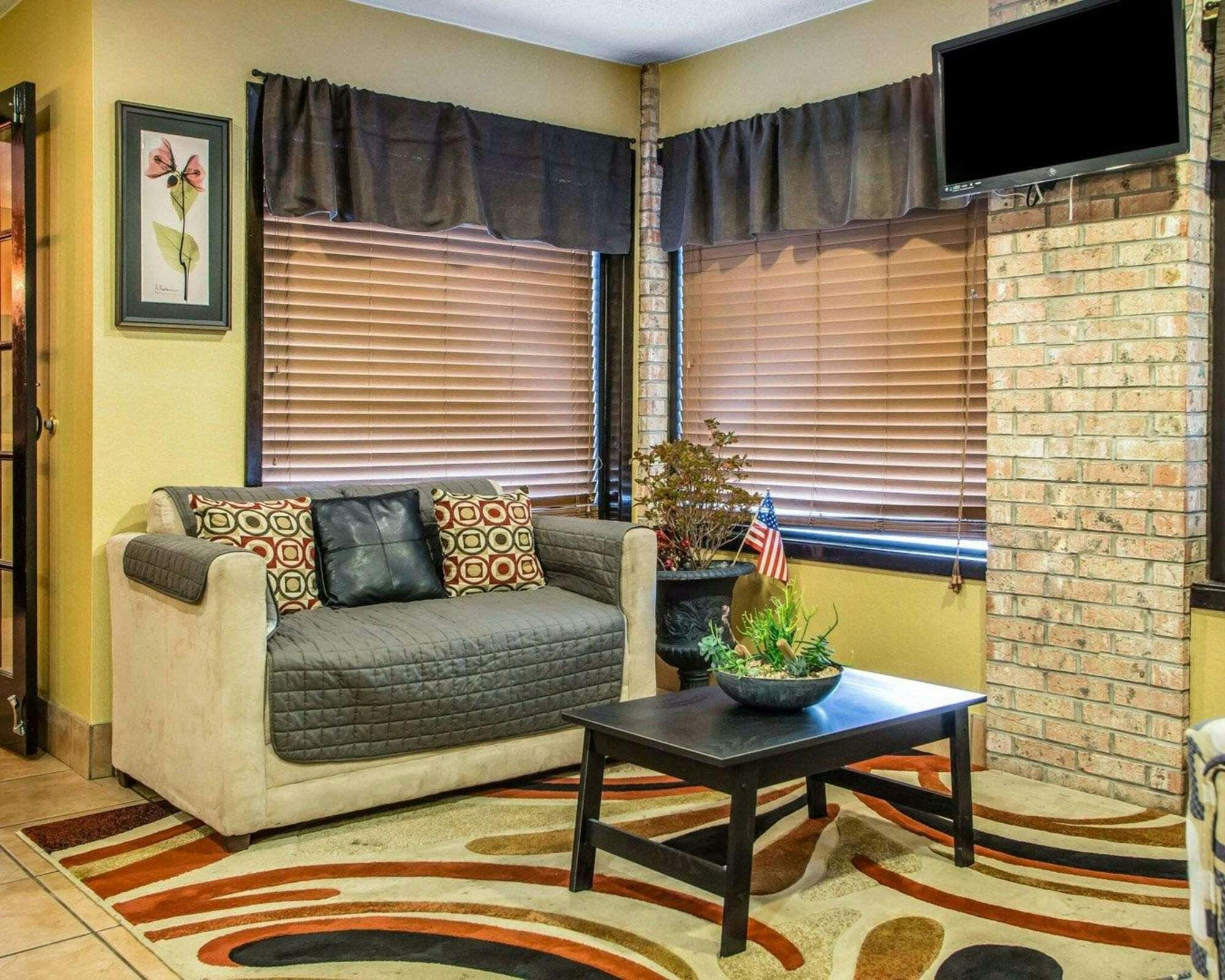 Hotel AmericInn Mosinee Airport photo 3