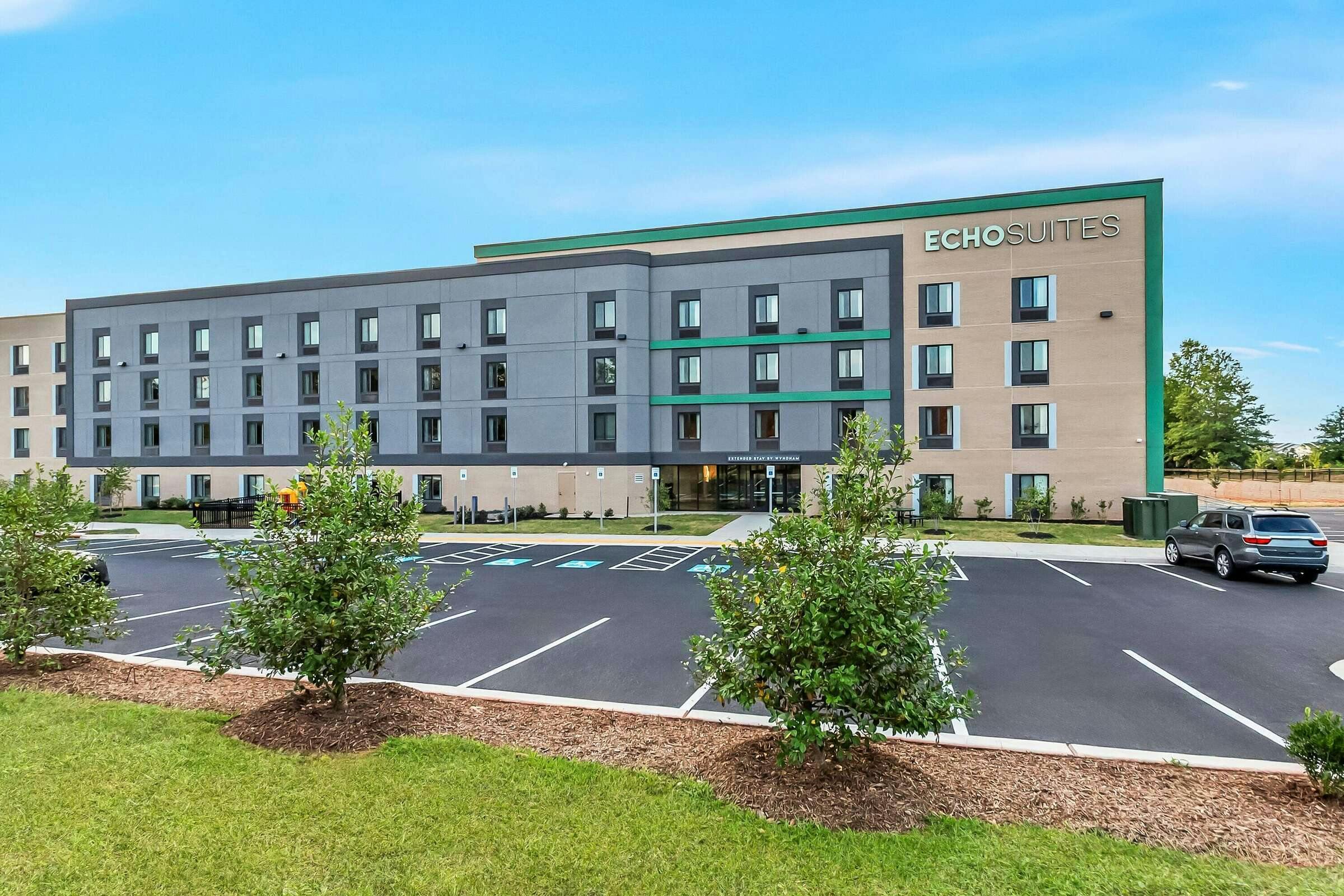 ECHO Suites Extended Stay by Wyndham Sterling