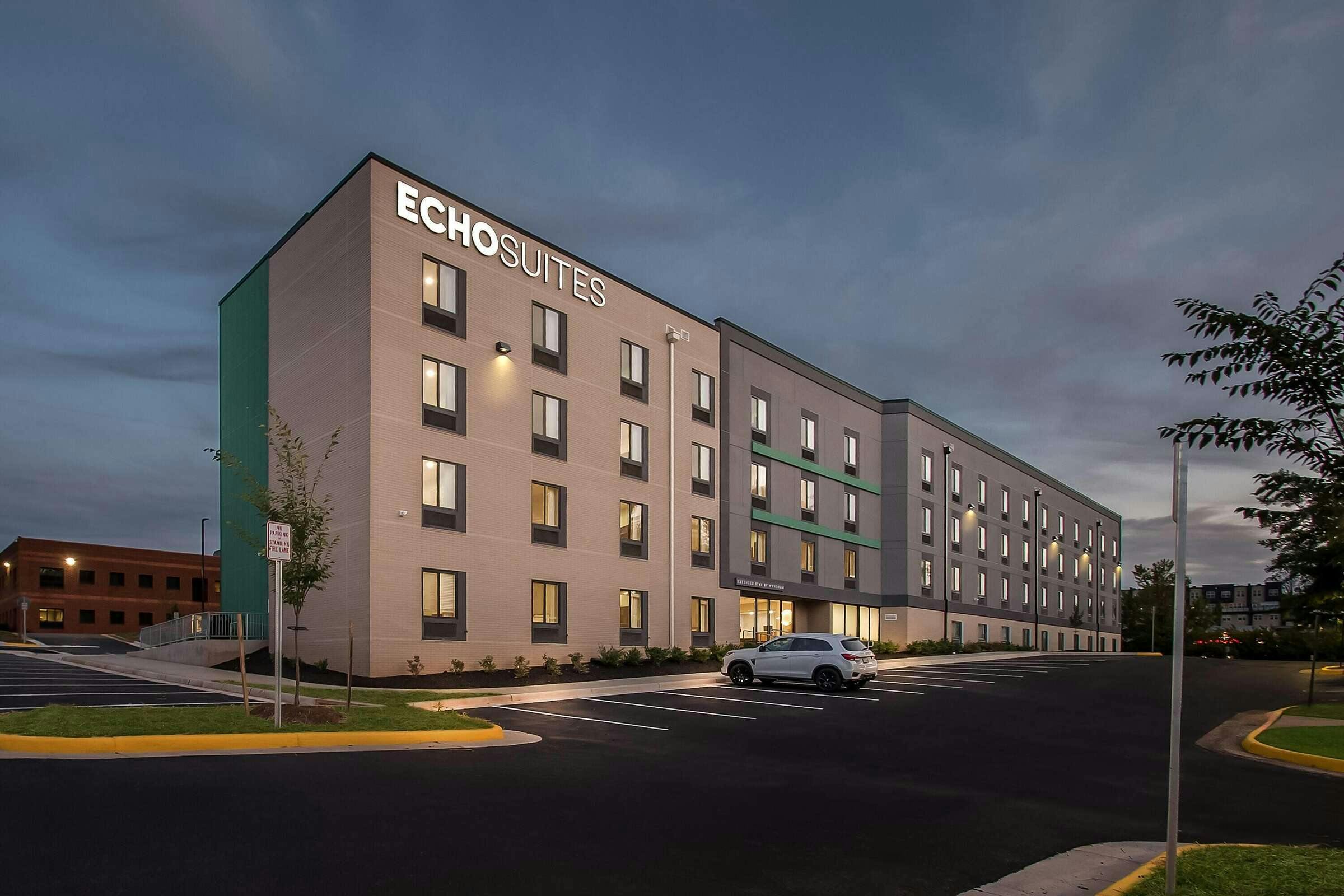 Hotel ECHO Suites Extended Stay by Wyndham Sterling photo 4