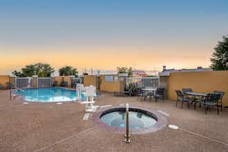 Hotel BEST WESTERN PLUS McKinney Inn & Suites photo 3