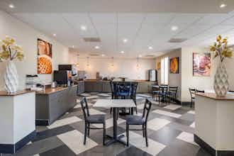 Hotel BEST WESTERN PLUS McKinney Inn & Suites photo 4