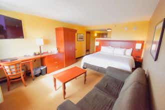 Hotel Canad Inns Destination Center Grand Forks photo 3