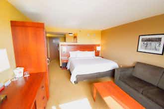 Hotel Canad Inns Destination Center Grand Forks photo 2