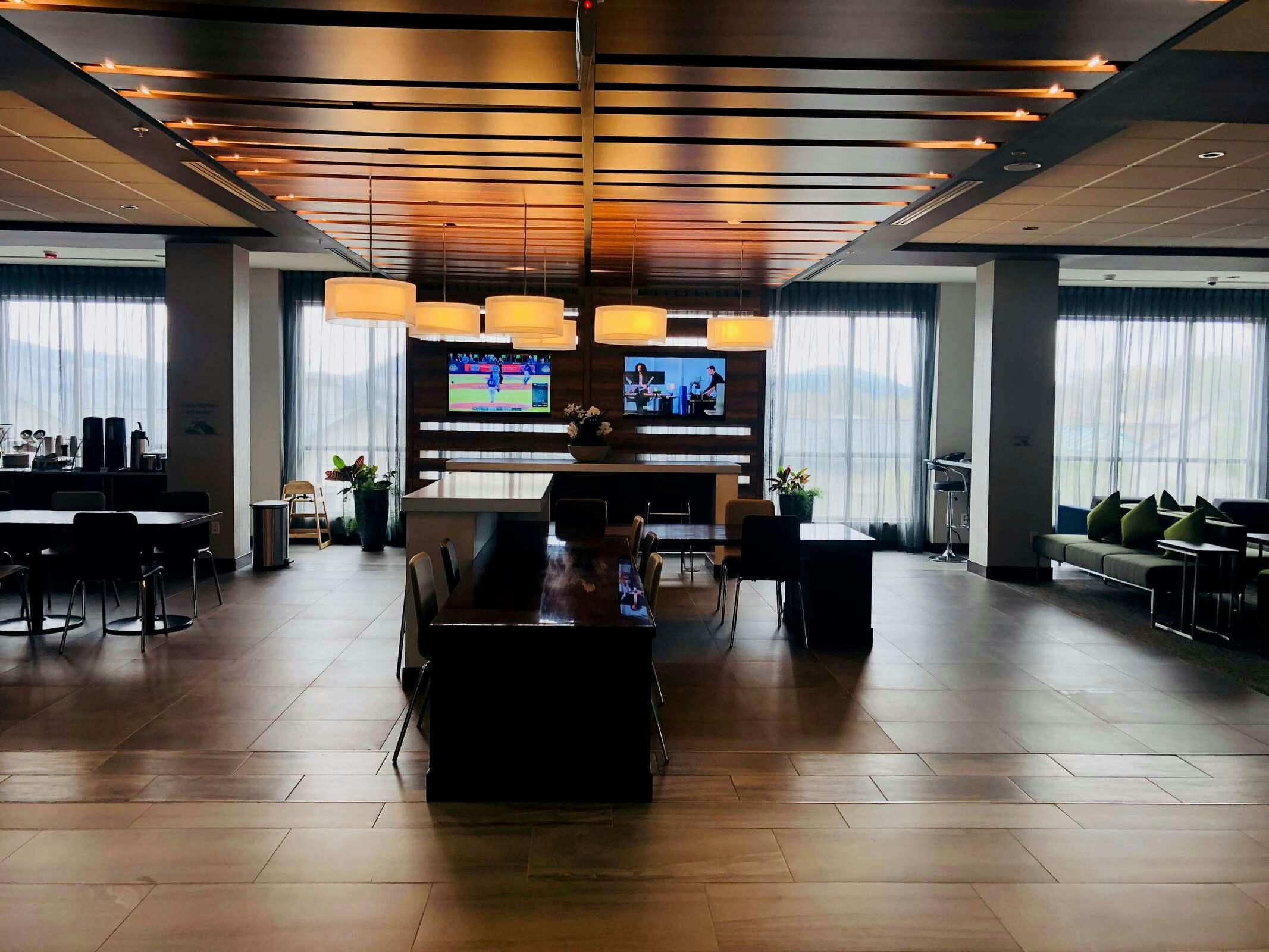 Hotel Wingate Kamloops photo 3