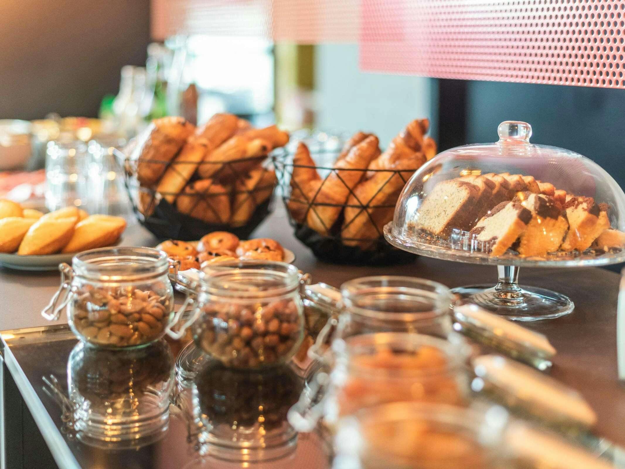 Hotel Ibis Styles Lyon Meyzieu Arena Stadium photo 2