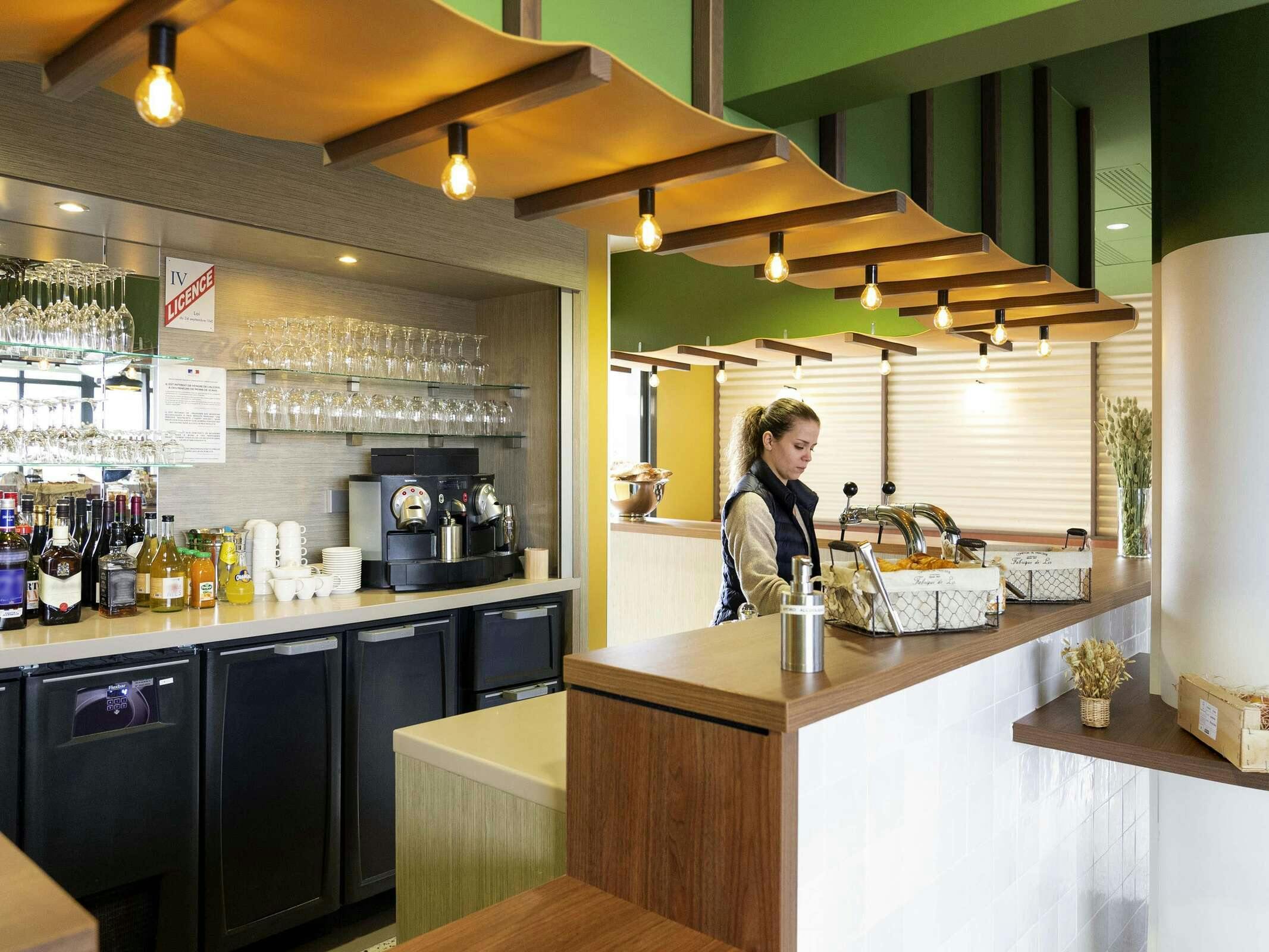 Hotel Ibis Styles Versailles Saint Quentin En Yvelines photo 4