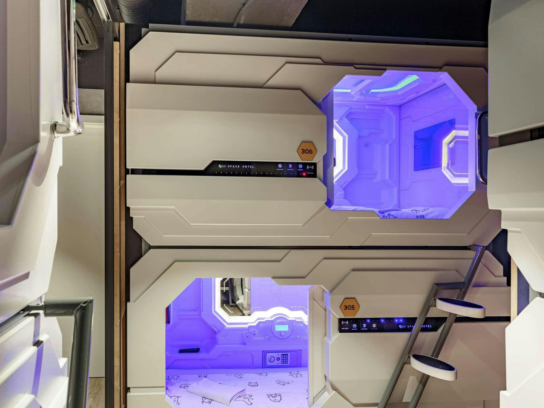 Hotel Ibis Styles Ljubljana The Fuzzy Log photo 2