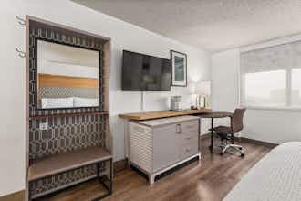 Hotel Holiday Inn Tampa Westshore Airport Area photo 4