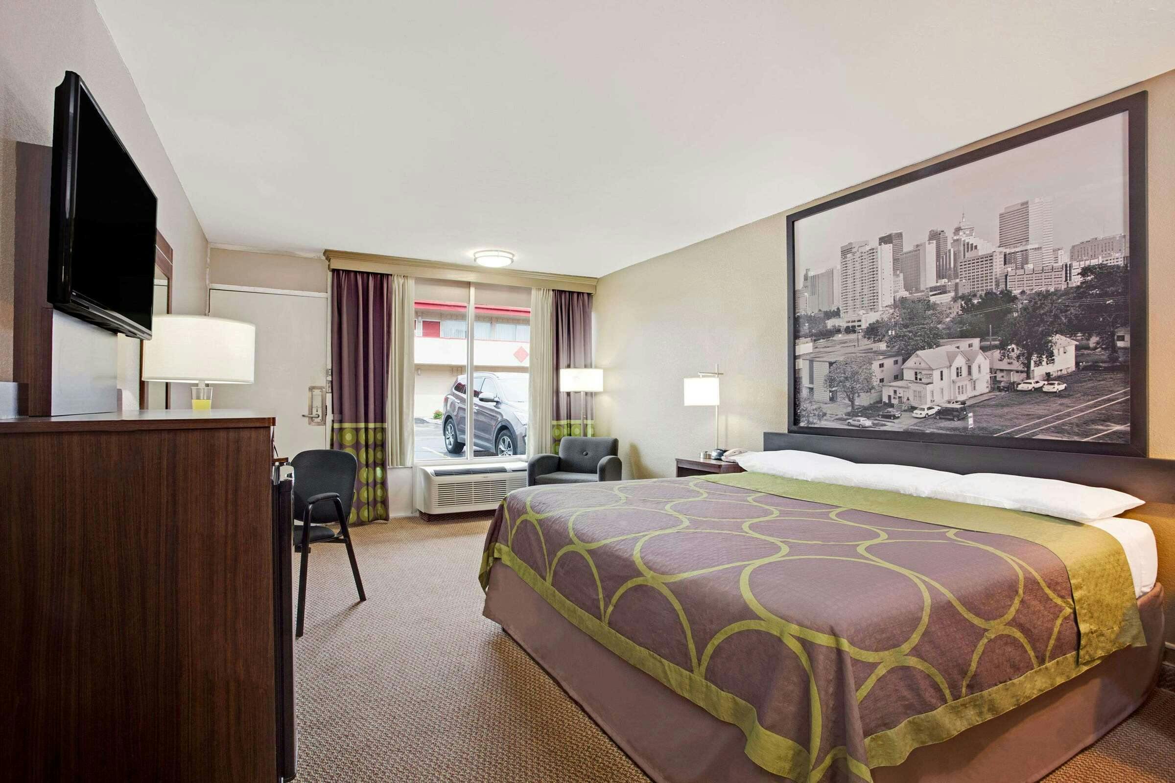 Hotel Super 8 by Wyndham Oklahoma/Frontier City photo 5