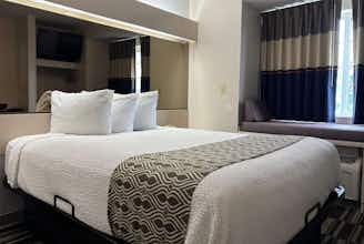 Hotel Microtel Inn Champaign photo 5