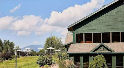 Bluebird Cady Hill Lodge