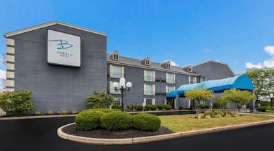 The Blu Hotel Blue Ash Cincinnati, an Ascend Collection Hotel