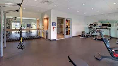 Hotel Tru by Hilton Monroe OH photo 3