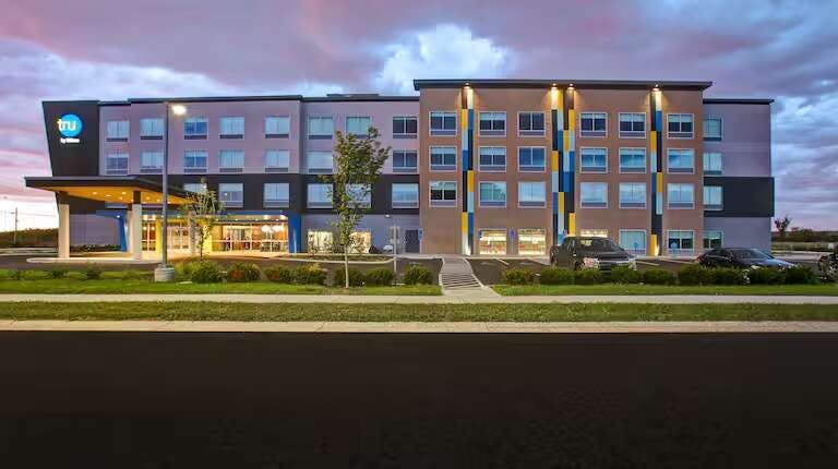 Tru by Hilton Monroe OH