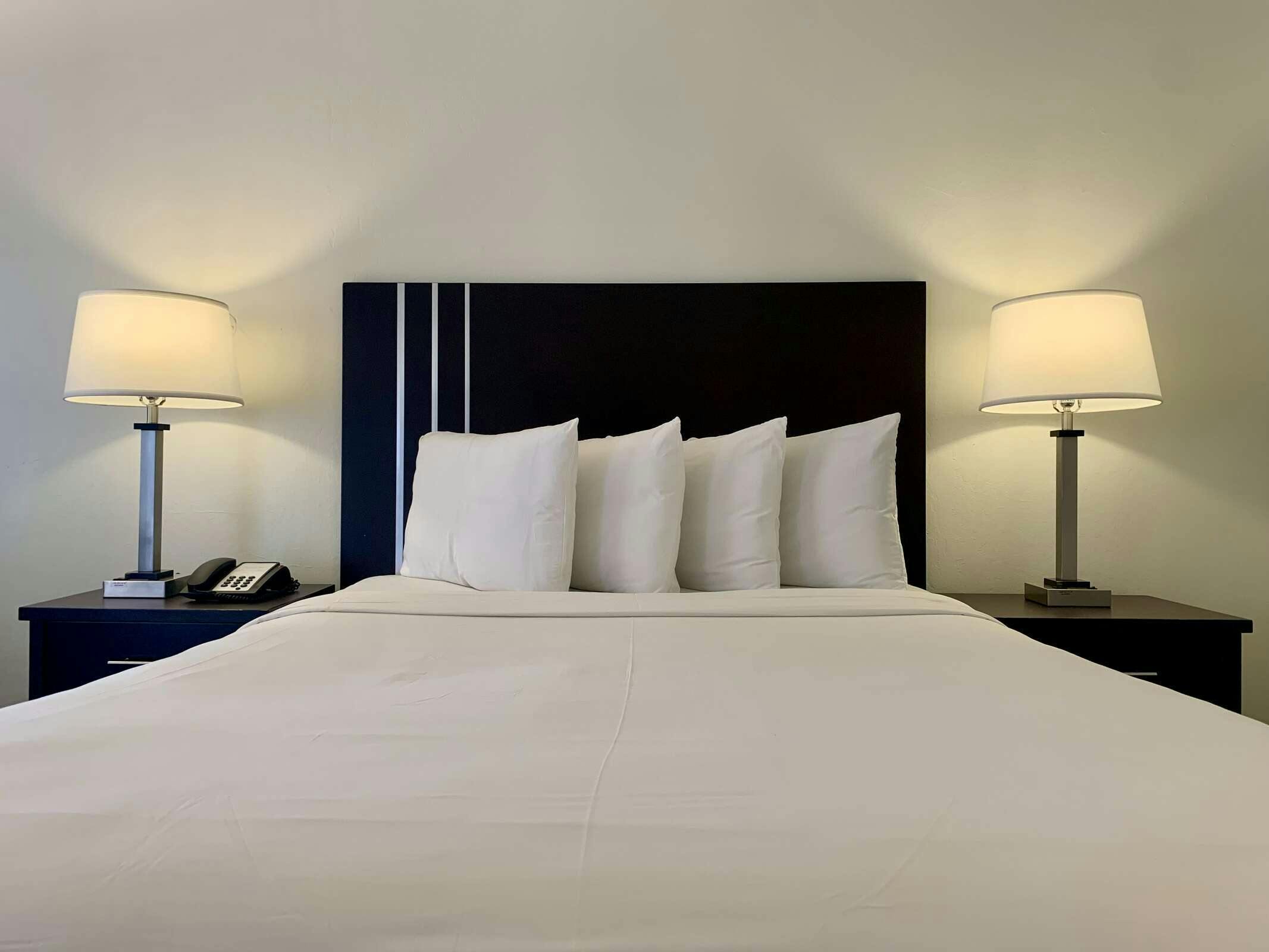 Hotel Avalon Inn Downtown Morro Bay photo 4