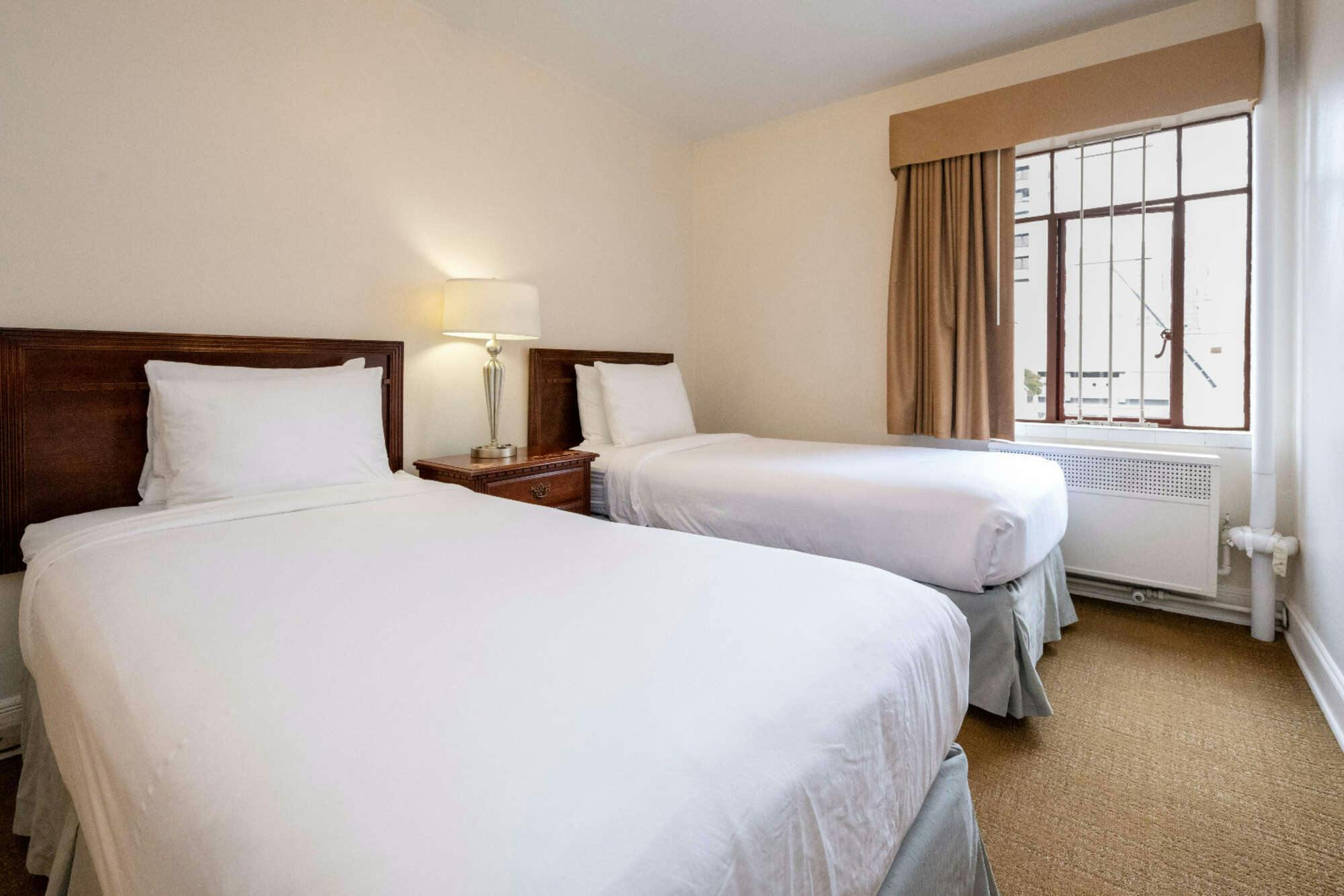 Hotel The Baroness Hotel photo 2