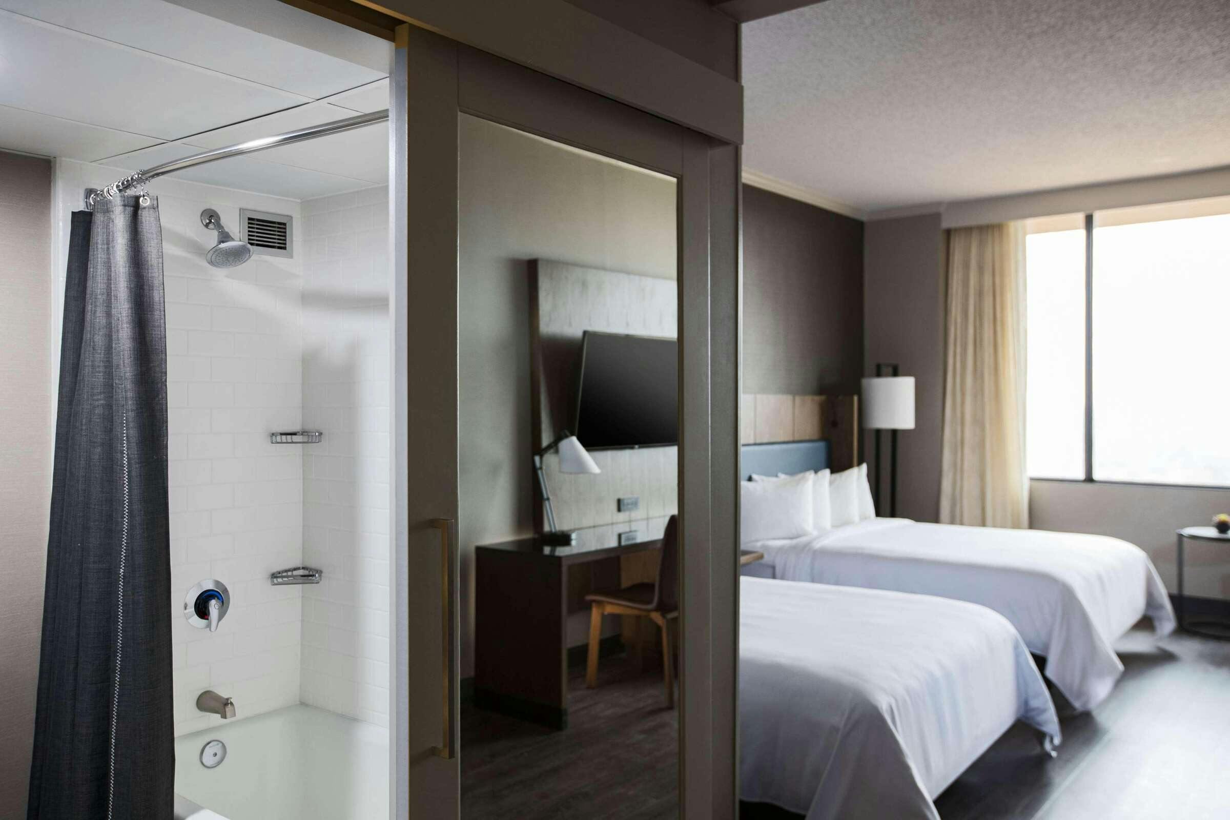 Hotel Sonesta Nashville Airport photo 2