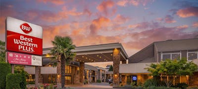 Best Western Plus Burnaby Hotel