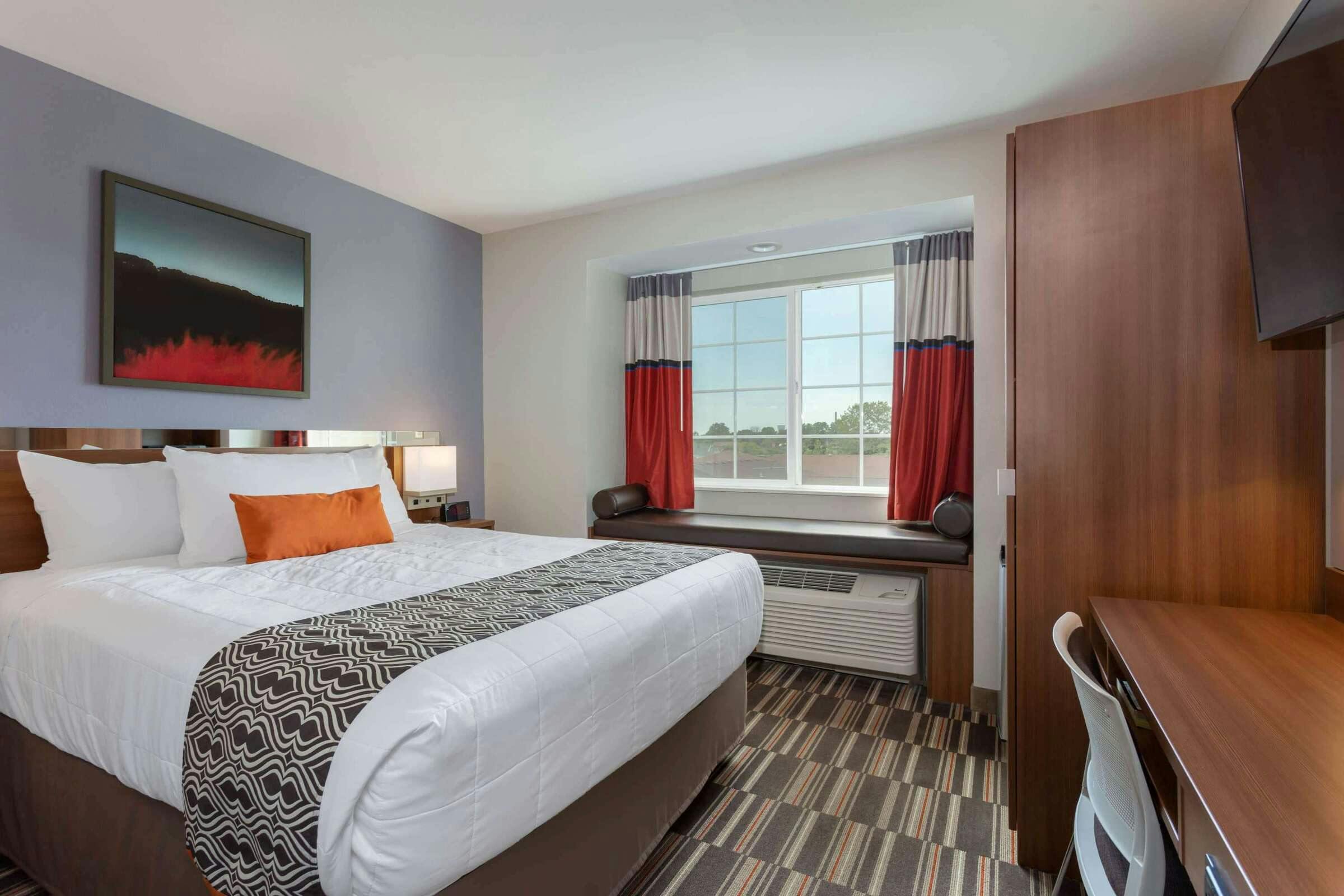 Hotel Microtel Inn & Suites by Wyndham Niagara Falls photo 3