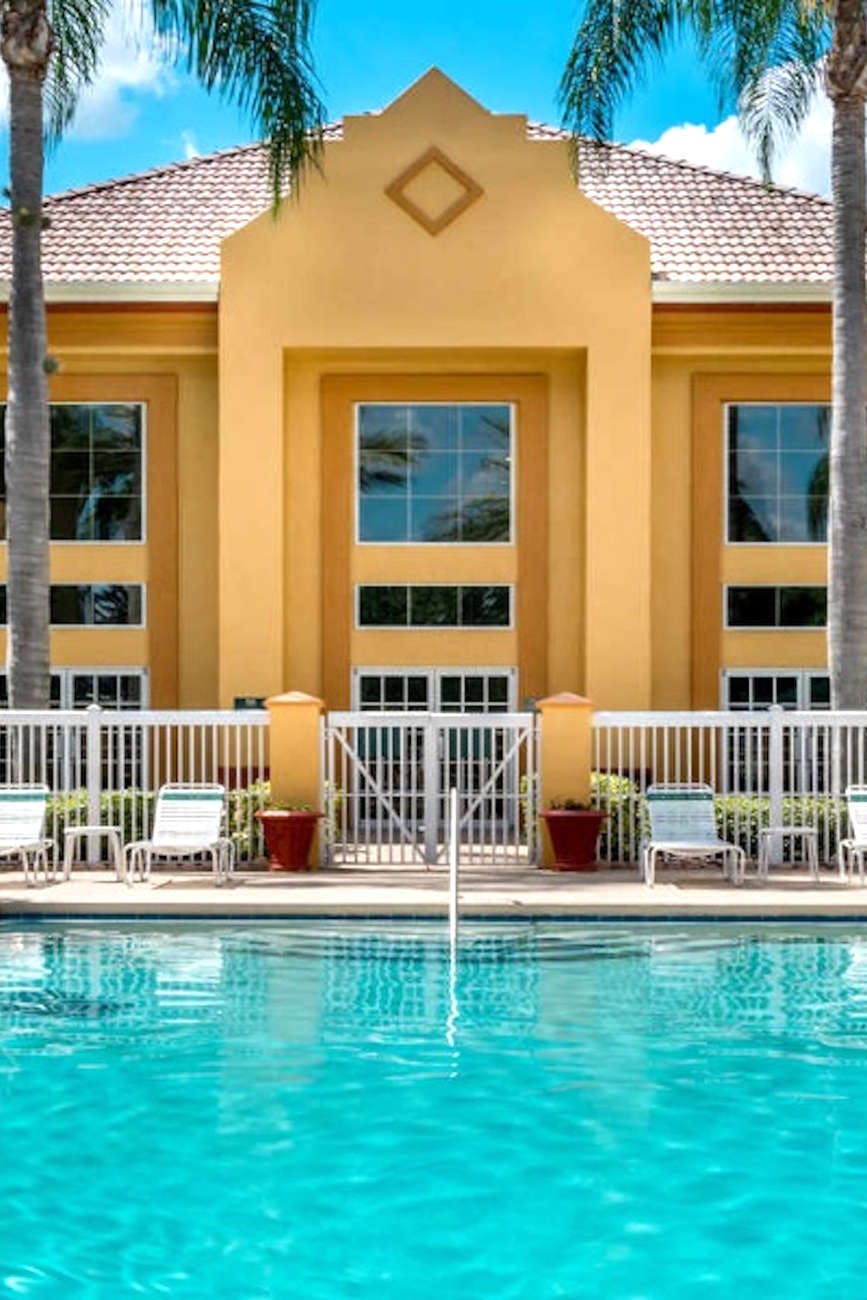 Hotel Quality Suites Lake Buena Vista photo 5