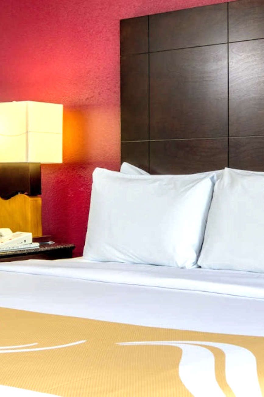 Hotel Quality Suites Lake Buena Vista photo 2