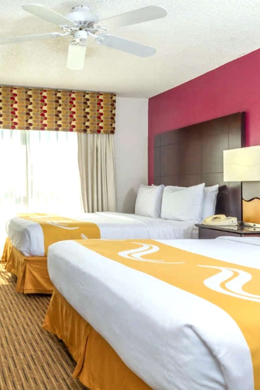 Hotel Quality Suites Lake Buena Vista photo 3