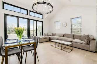 Hotel Jungle House Designer Residences – Downtown Columbus photo 3