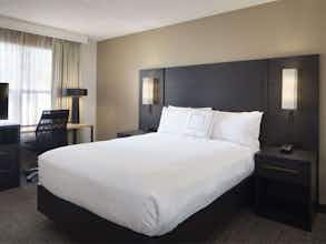 Hotel Sonesta ES Suites Fresno photo 2