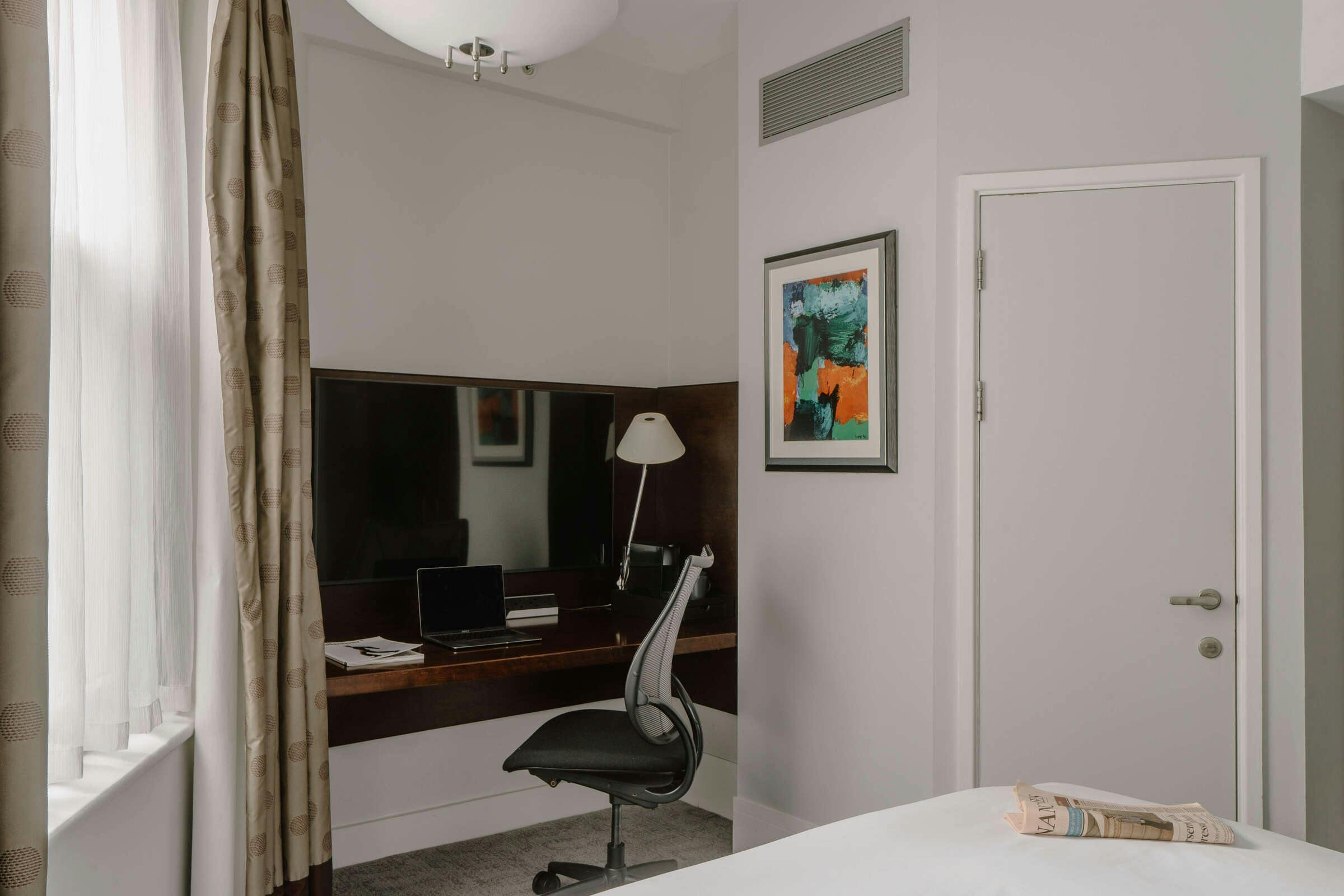 Hotel Club Quarters Hotel Trafalgar Square, London photo 4