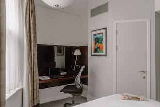 Hotel Club Quarters Hotel Trafalgar Square, London photo 4