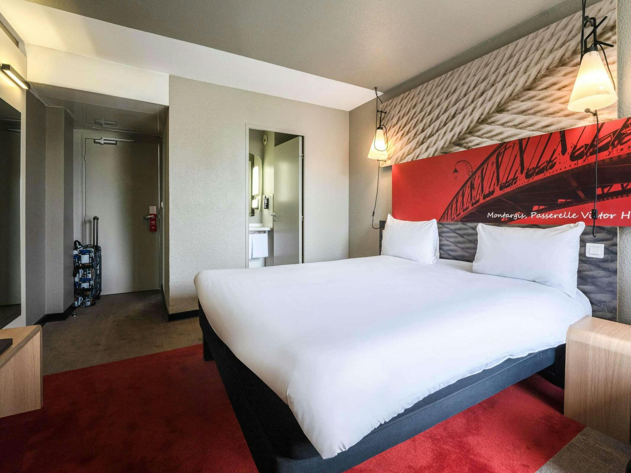 Hotel Ibis Montargis photo 1