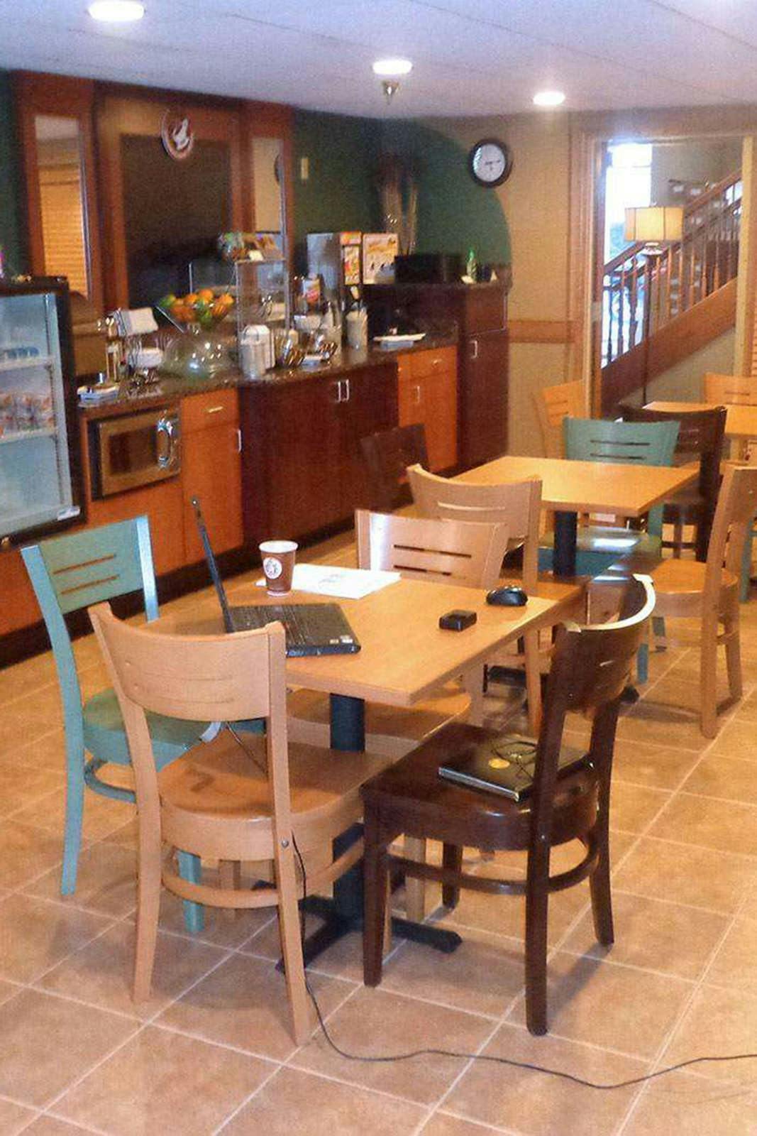 Hotel AmericInn Marshall photo 5