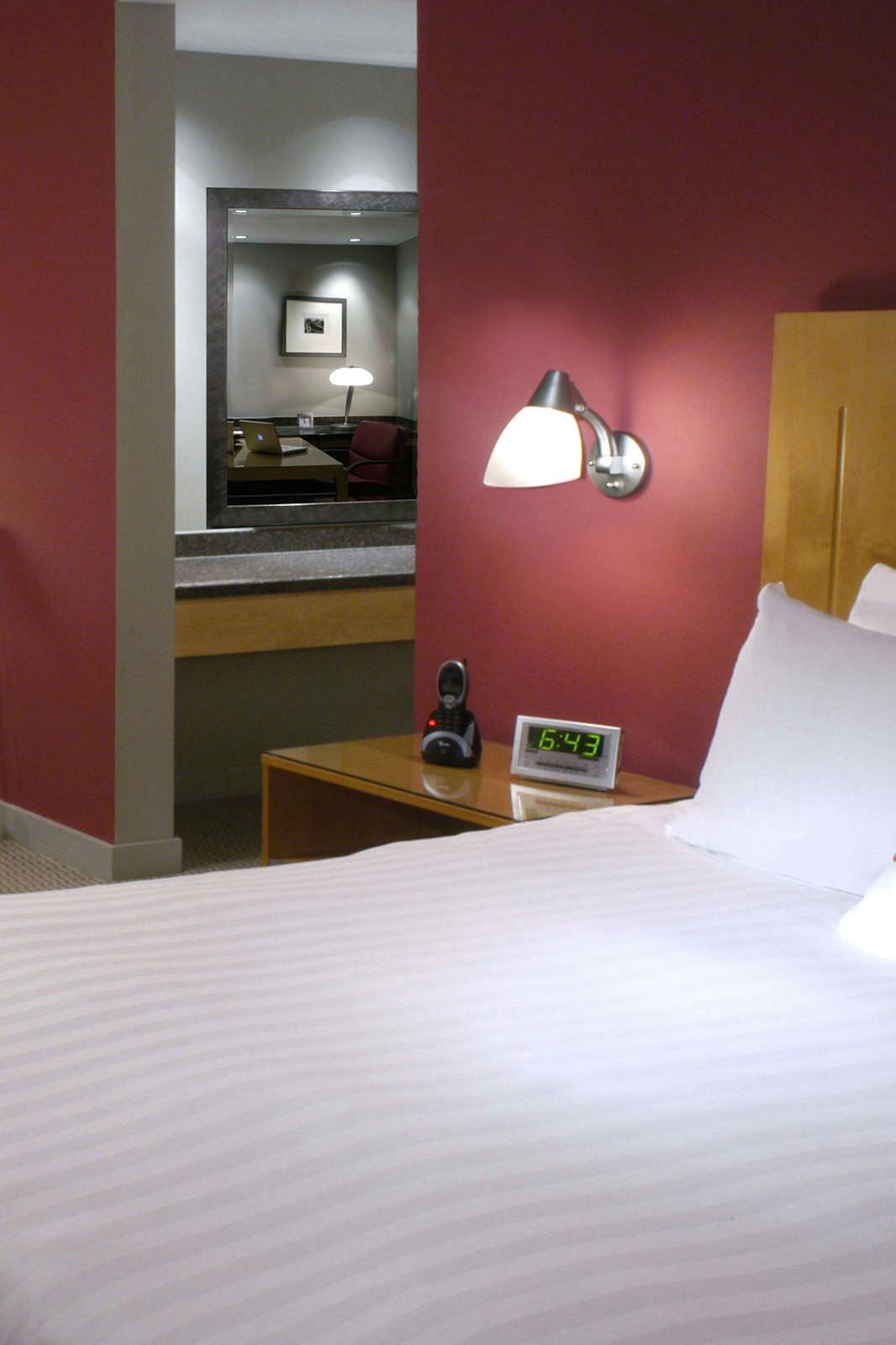 Hotel Brookstreet Hotel photo 2