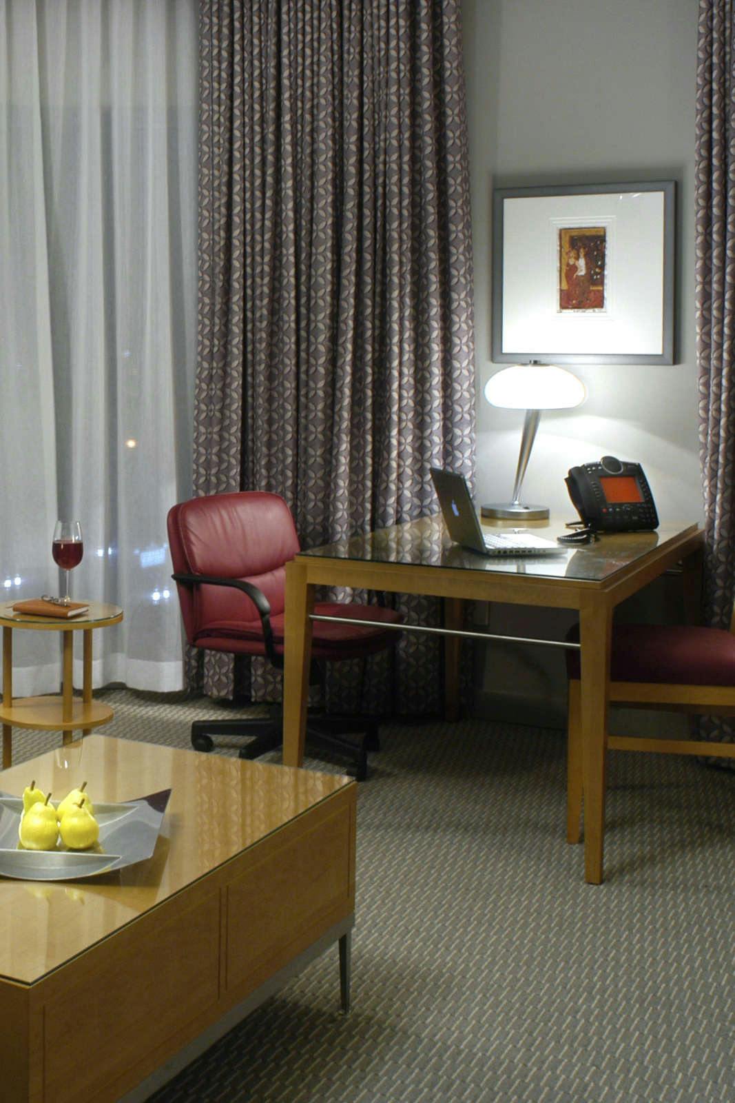 Hotel Brookstreet Hotel photo 4