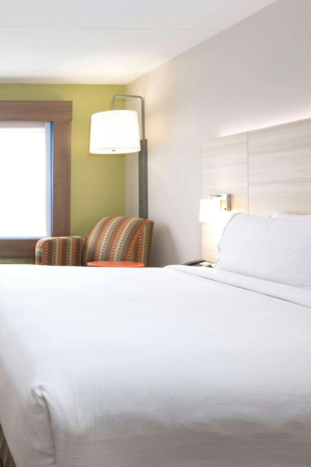 Hotel Holiday Inn Express Louisville Northeast photo 3