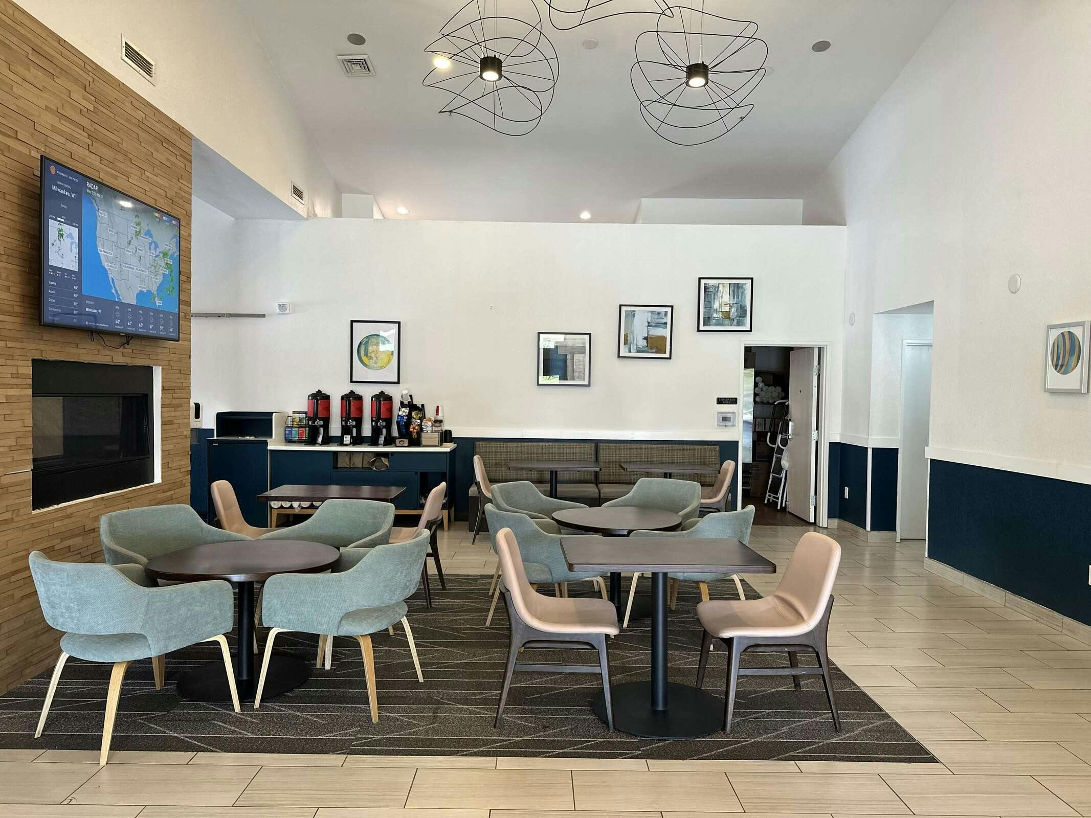 Hotel Best Western Watertown photo 1