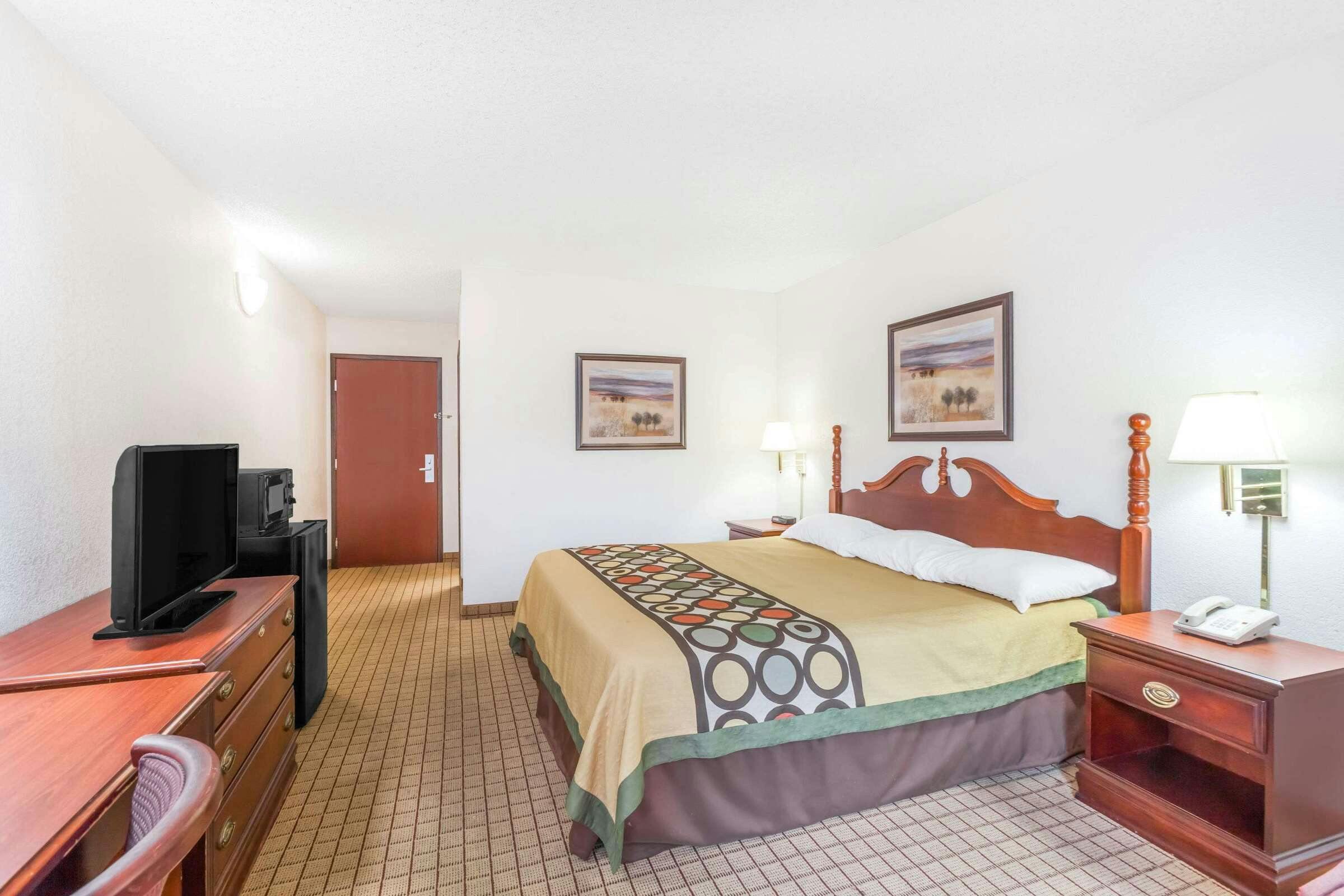 Hotel Super 8 by Wyndham Conway photo 2