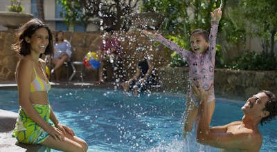 Coconut Waikiki Hotel