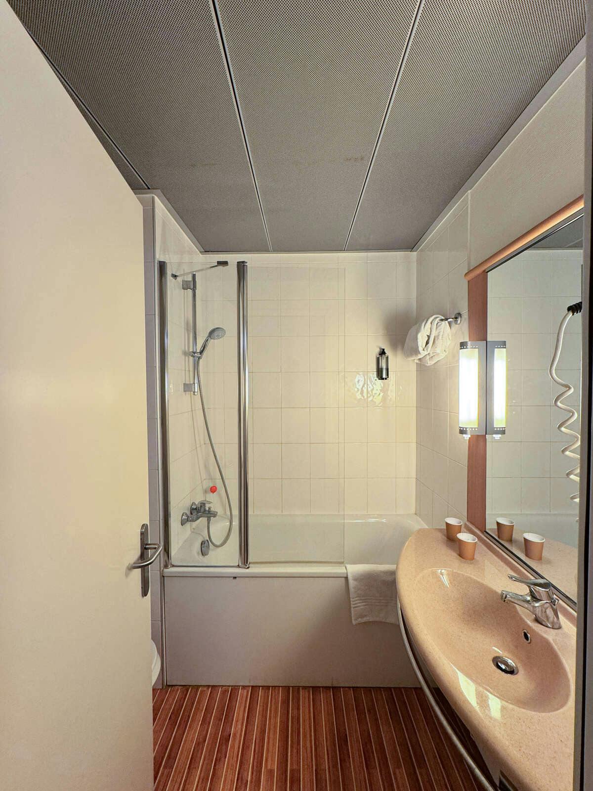 Hotel a&o Milano Ca Granda photo 3