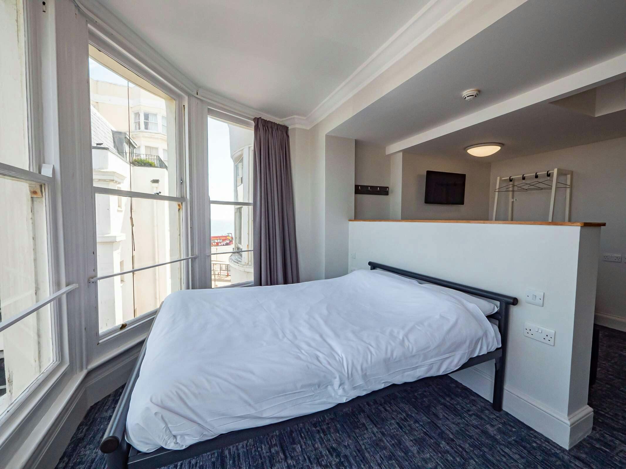 Hotel a&o Brighton Beach photo 2