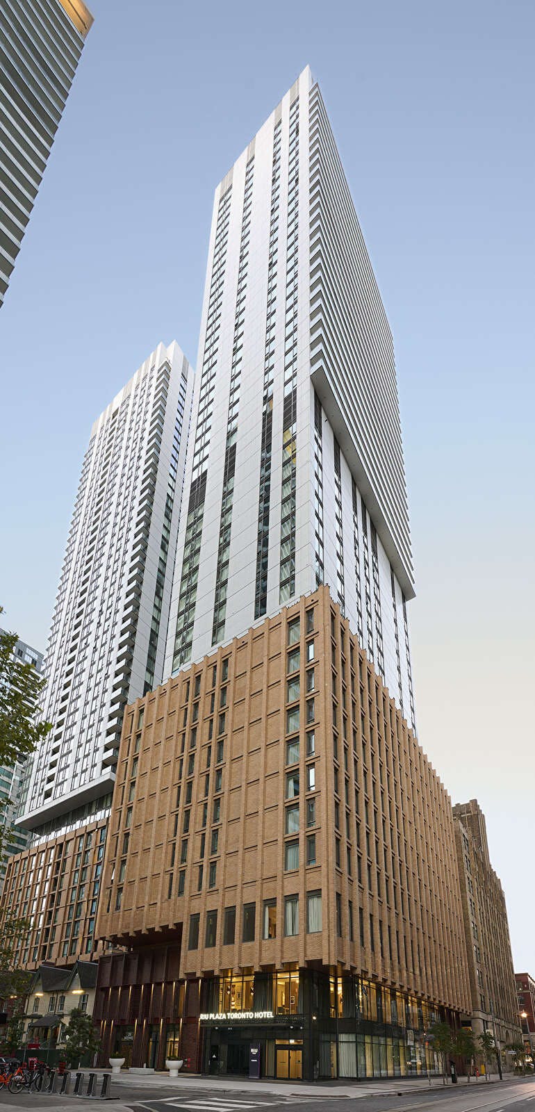 Riu Plaza Toronto