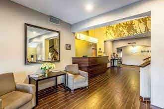 Hotel Wingate Owensboro photo 1