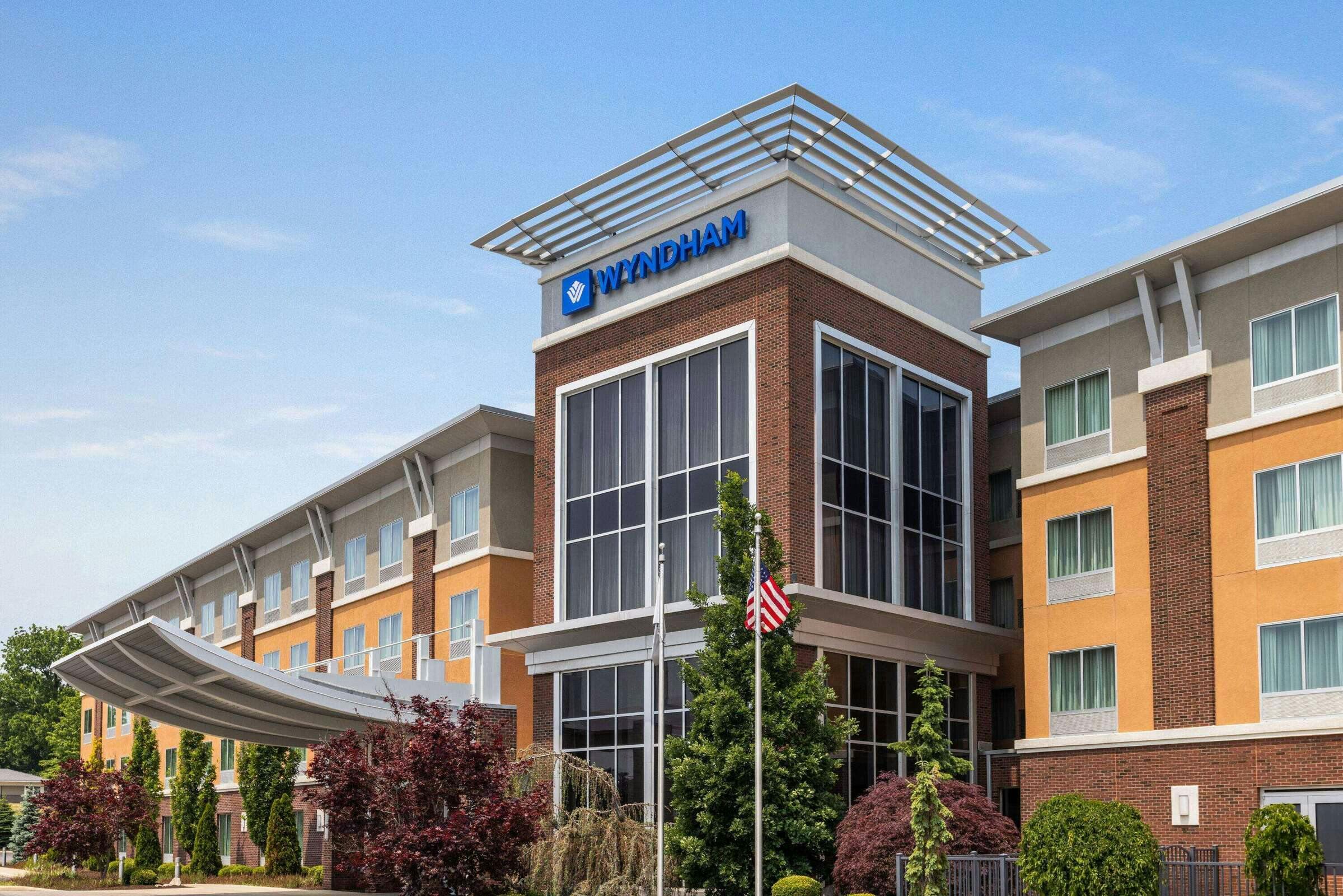 Hotel Wyndham Avon photo 1