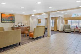 Hotel Baymont Farmington photo 3