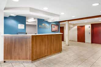 Hotel Baymont Farmington photo 5