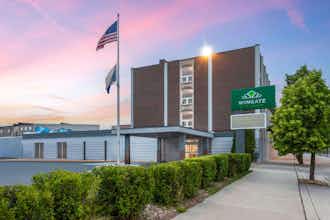 Hotel Wingate by Wyndham Sheboygan photo 1